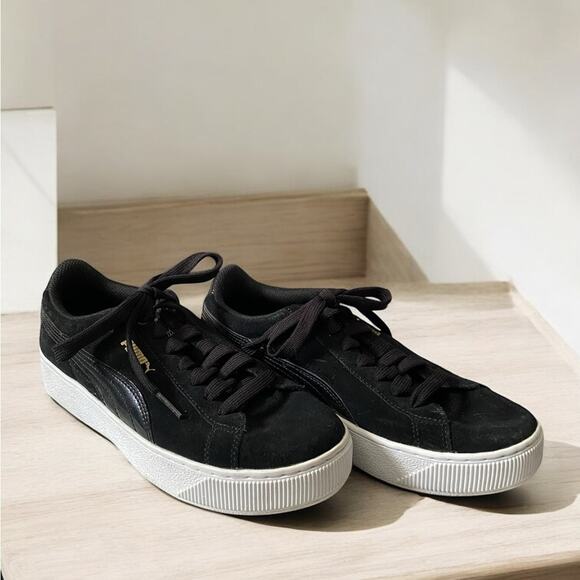 Puma Vicky Soft Foam Suede Sneakers Black Size  8 - Picture 2 of 10